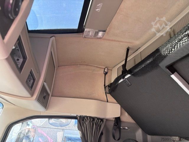 LKW mit Pritsche (offen) VOLVO FH 500 Baustoff LKW Mit Hiap Ladekran 177K