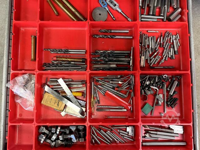 Werkbank mit Inhalt GARANT Workbench with contents