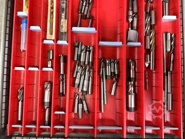 Werkbank mit Inhalt GARANT Workbench with contents