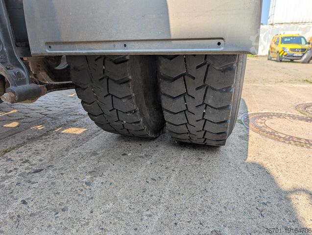 Standard tractor all-wheel drive LOF MAN TGS 18.400