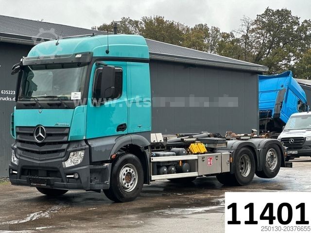 Roll-off tipper truck MERCEDES-BENZ Actros 2543 L 6x2 HYVA Abroller Lenk/Lift