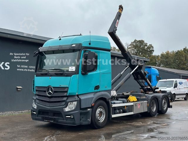Roll-off tipper truck MERCEDES-BENZ Actros 2543 L 6x2 HYVA Abroller Lenk/Lift