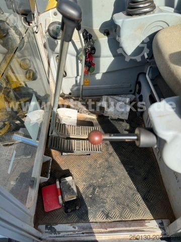 Kettenbagger NEUSON 75Z3 RD Gummikette/Schnellwechsler Löffel