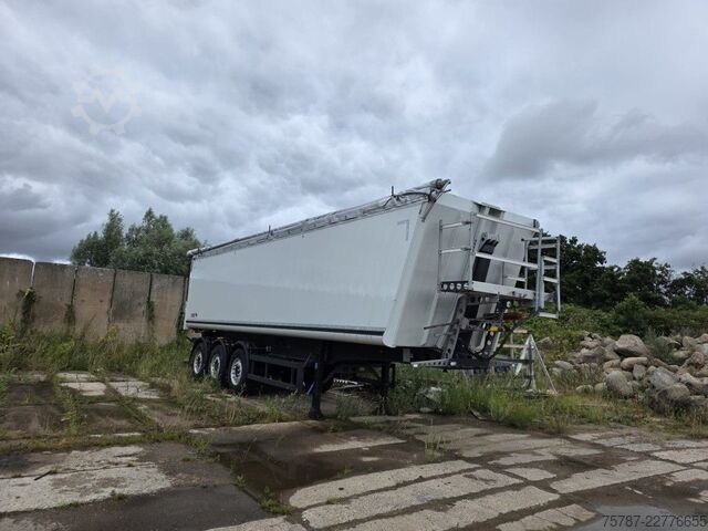 Kipper Auflieger SCHMITZ CARGOBULL 50 cbm Getreidekipper, wenig benutzt, GMP