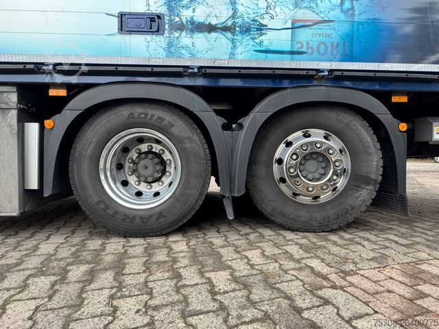 LKW mit Getränkeaufbau MERCEDES-BENZ 2548 Actros*7,7 m Schwenkwand*LBW*Lift/Lenk*Ret.