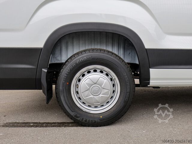 Panel van Maxus DELIVER 9