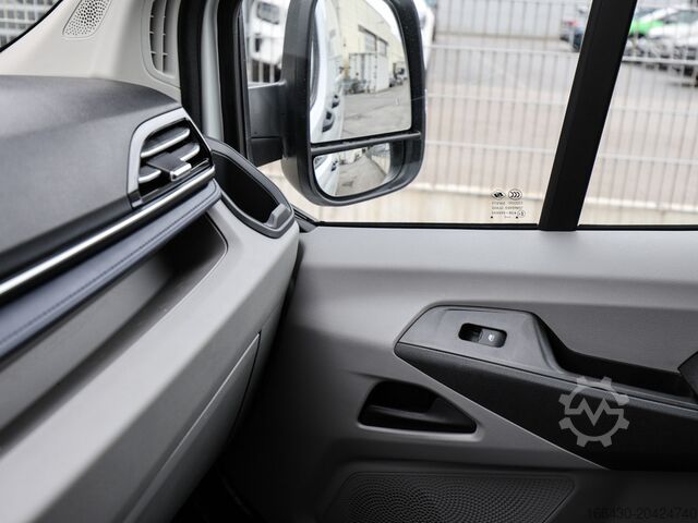 Panel van Maxus DELIVER 9