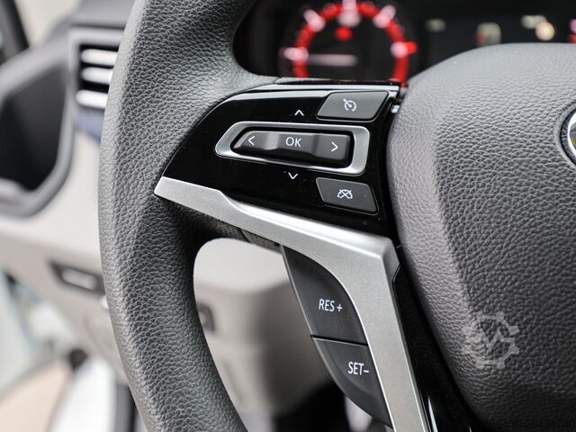 Panel van Maxus DELIVER 9