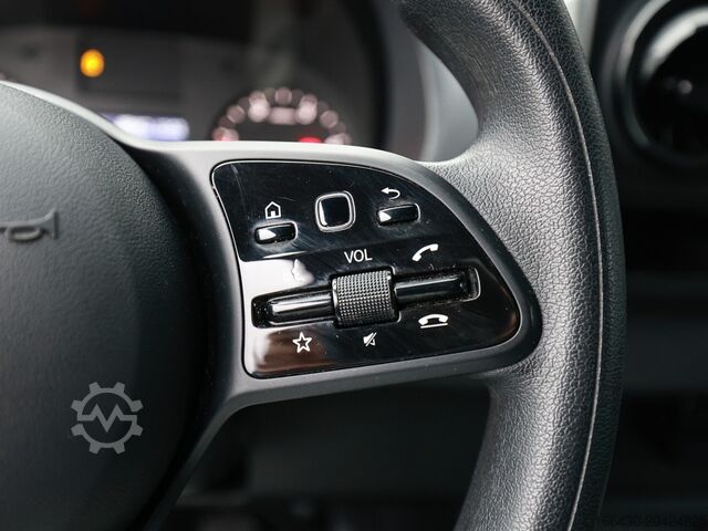 High top van Mercedes-Benz Sprinter 317 CDI Kasten L3H2 Holz Navi Kamera