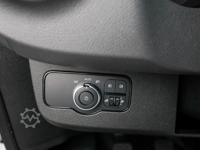 High top van Mercedes-Benz Sprinter 317 CDI Kasten L3H2 Holz Navi Kamera