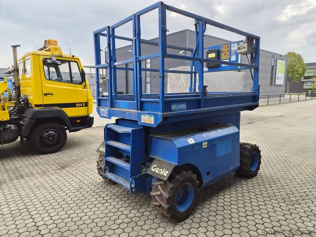 Scherenarbeitsbühne Genie GS3268RT, 4x4, 12m Workingheight, Kubota