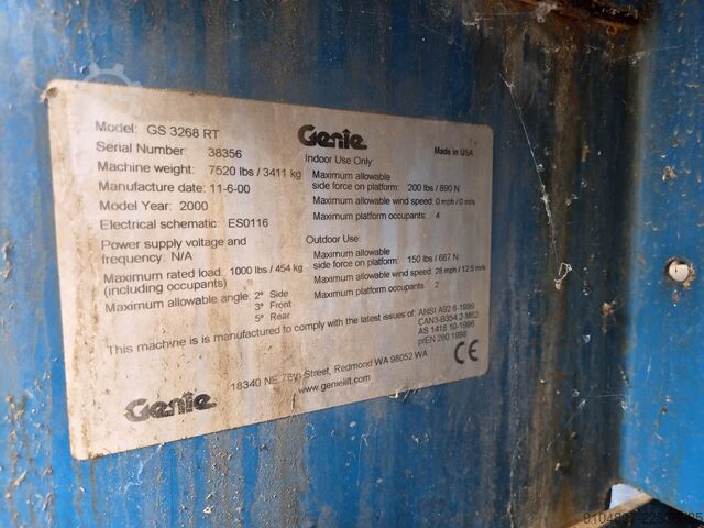 Scherenarbeitsbühne Genie GS3268RT, 4x4, 12m Workingheight, Kubota