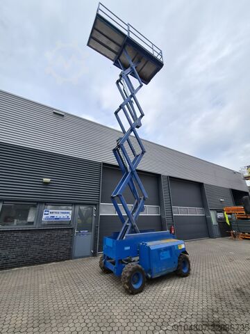 Scherenarbeitsbühne Genie GS3268RT, 4x4, 12m Workingheight, Kubota