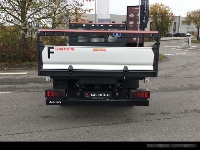 Three-way tipper van FUSO eCanter 4C15e S-Batterie Dreiseitenkipper/LED
