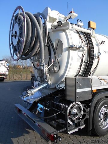 Vacuum tank truck Mercedes-Benz Actros 3540 L 8x2/6 / Pontos 19