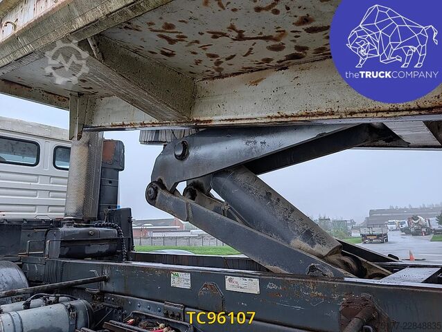 Tipper MAN F 2000