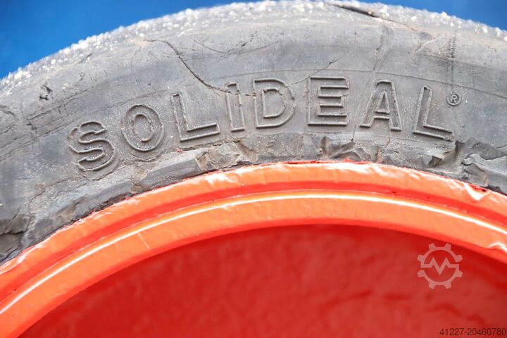 Heavy-duty transport vehicle 16 tons unbekannt 6070/1325/H820 mm