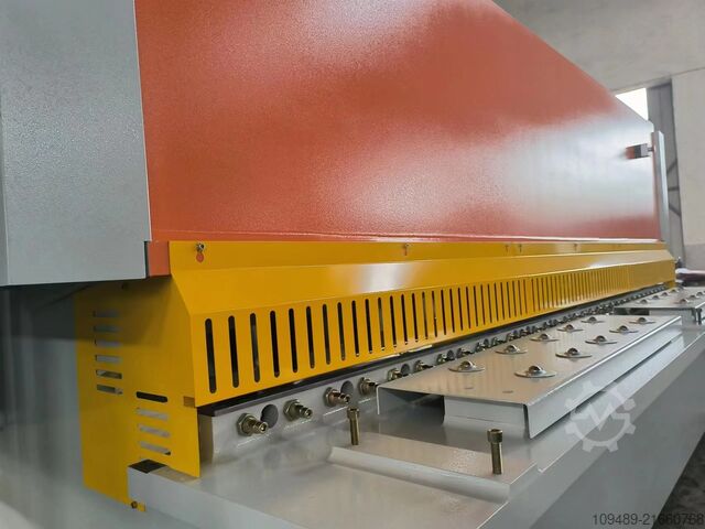 Hydraulische TafelschereWEIKA 3200x10mm WEIKA Modell 3200x10mm