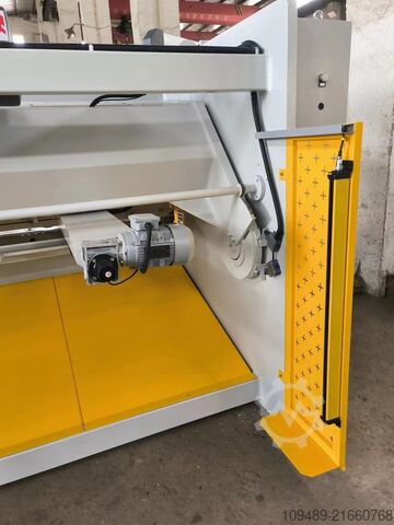 Hydraulische TafelschereWEIKA 3200x10mm WEIKA Modell 3200x10mm