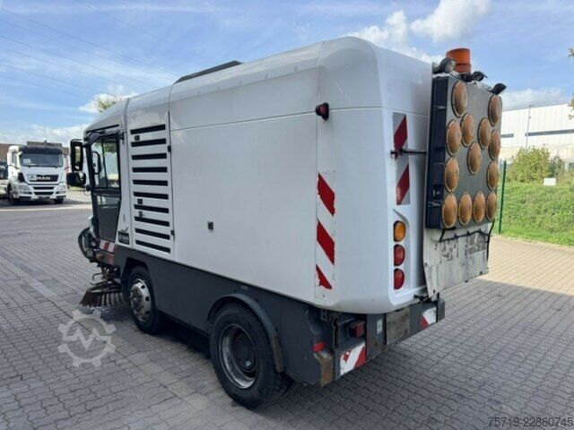Van Ravo Ravo 560 Straßenkehrmaschine