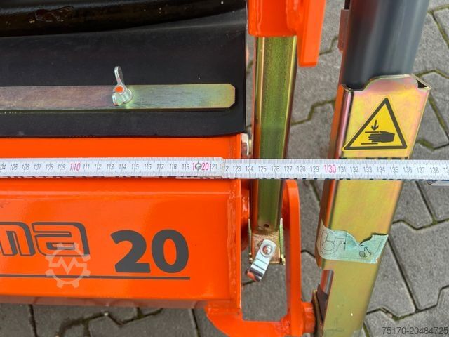 Sonstige BEMA Bema 20 BK Kehrmaschine / Kramer 5040 / 2023