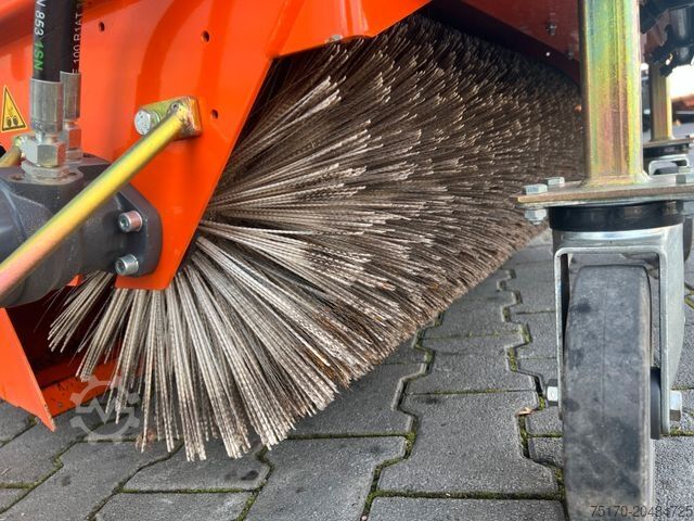 Sonstige BEMA Bema 20 BK Kehrmaschine / Kramer 5040 / 2023