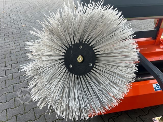 Sonstige BEMA Bema 20 BK Kehrmaschine / Kramer 5040 / 2023