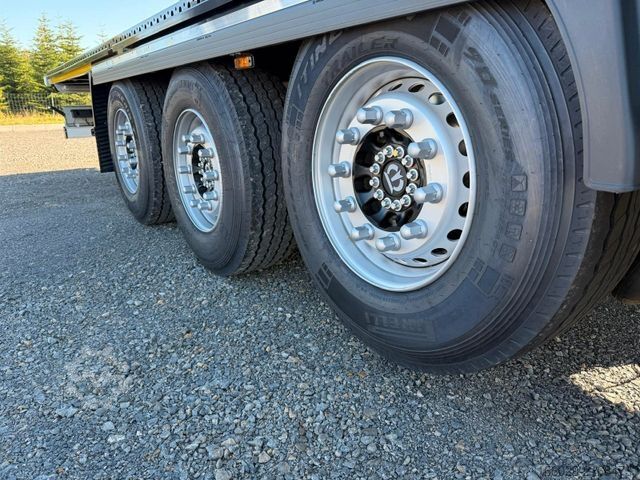 Auflieger mit Arbeitsbühne KRONE Plattform-Auflieger  mit Steckrungen - sofort v.