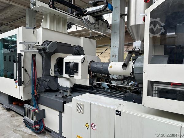 Injection molding machine KraussMaffei KM 350-2000 AX