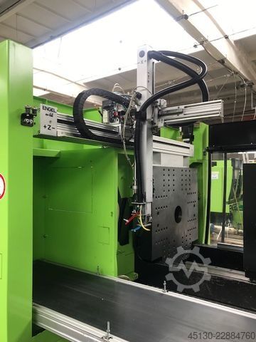 Injection molding machine Engel Victory 330/110 Tech