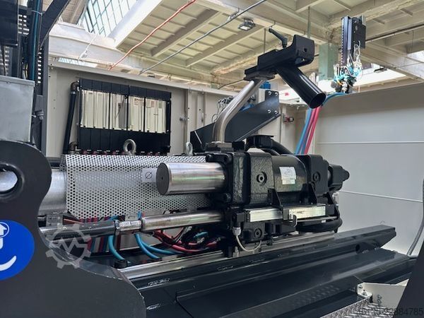 Injection molding machine Engel Victory 330H/80V/160 combi Ecodrive