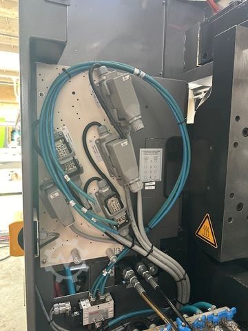 Injection molding machine Engel Victory 330H/80V/160 combi Ecodrive