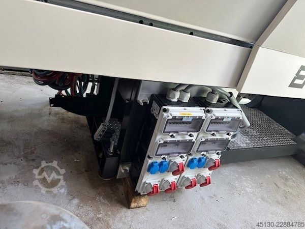 Injection molding machine Engel Victory 330H/80V/160 combi Ecodrive