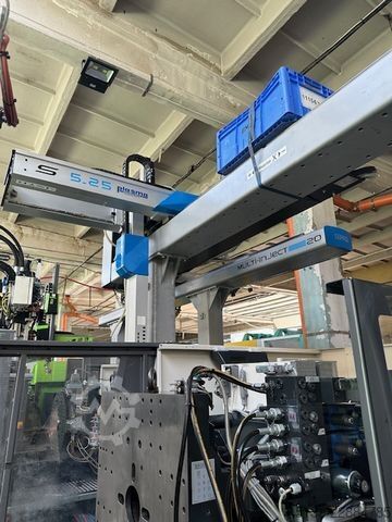 Injection molding machine Engel Victory 330H/80V/160 combi Ecodrive