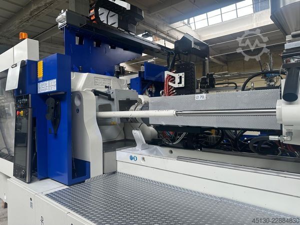 Injection molding machine Engel Victory 2050/260 Tech Ecodrive