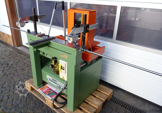 Langlochbohrmaschine Dübelbohrmaschine GANNOMAT mit Lieferung nach D und in EU JUNIOR 320 + Raster + 2 Ebenen