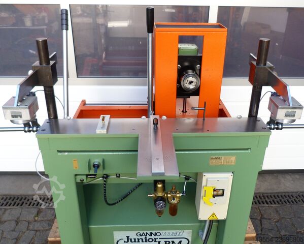 Langlochbohrmaschine Dübelbohrmaschine GANNOMAT mit Lieferung nach D und in EU JUNIOR 320 + Raster + 2 Ebenen