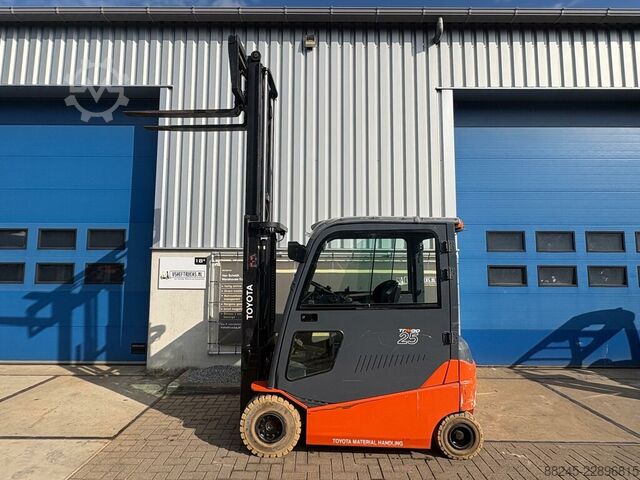 VS-23134 Elektrischer Gabelstapler Toyota 8FBMT25 TOYOTA 8FBMT25