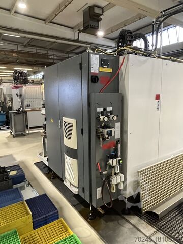 Bearbeitungszentrum STAMA MC 526 COMPACT CNC MILLING 526