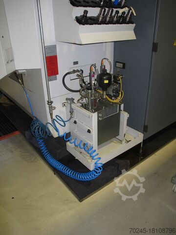 Bearbeitungszentrum STAMA MC 526 COMPACT CNC MILLING 526