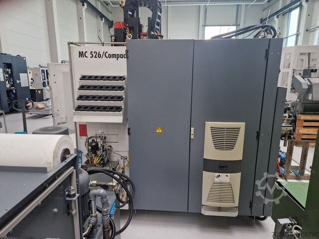 Bearbeitungszentrum STAMA MC 526 COMPACT CNC MILLING 526