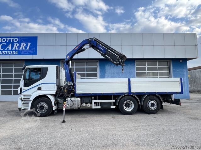 Truck with fixed flatbed and crane Iveco Stralis 420