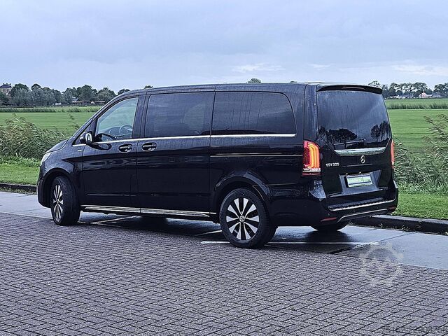 Passenger transportation MERCEDES-BENZ EQV 300 L2 365KM WLTP LED 360Camera Leer 110Kw-...