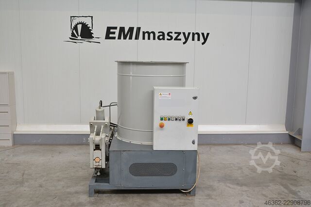 Brikettiermaschine NAZZARENO OLD 52