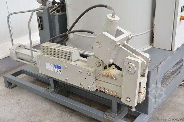 Brikettiermaschine NAZZARENO OLD 52
