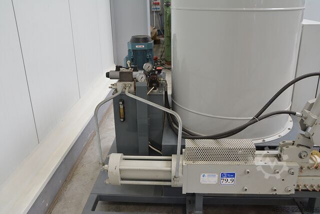Brikettiermaschine NAZZARENO OLD 52