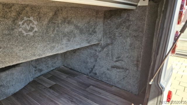 Minibus MERCEDES-BENZ 30 Sitzer Schulbus Transferbus 519 Stock