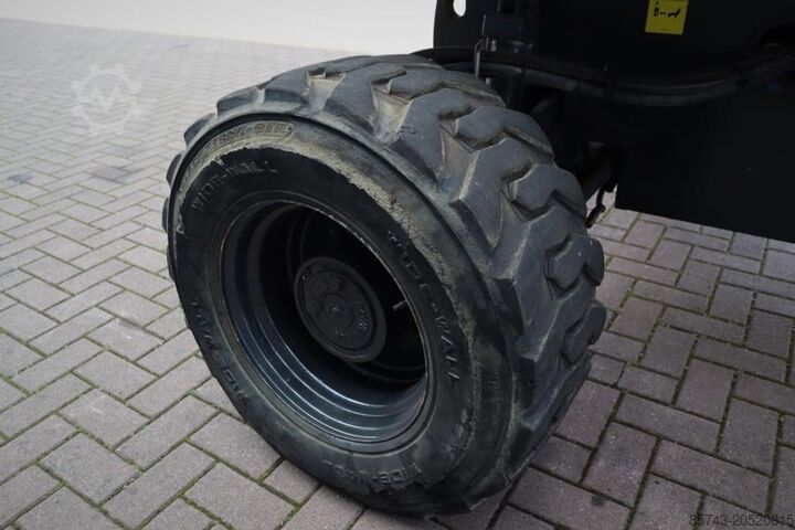 Teleskopbühne Genie S45 Valid inspection, Diesel, 4x4 Drive, 15.72 m W