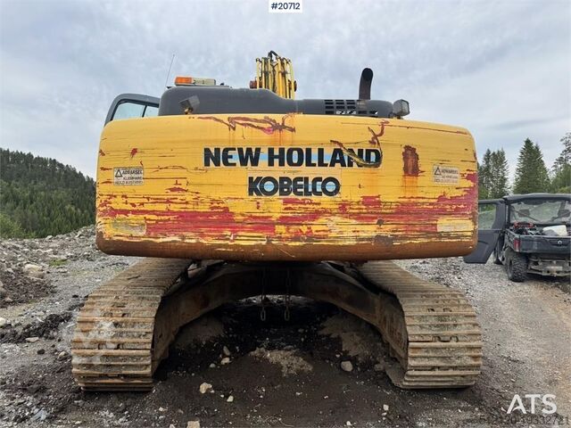Raupenbagger New Holland Kobelco E305B Crawler Excavator w/ Digger Bucket.