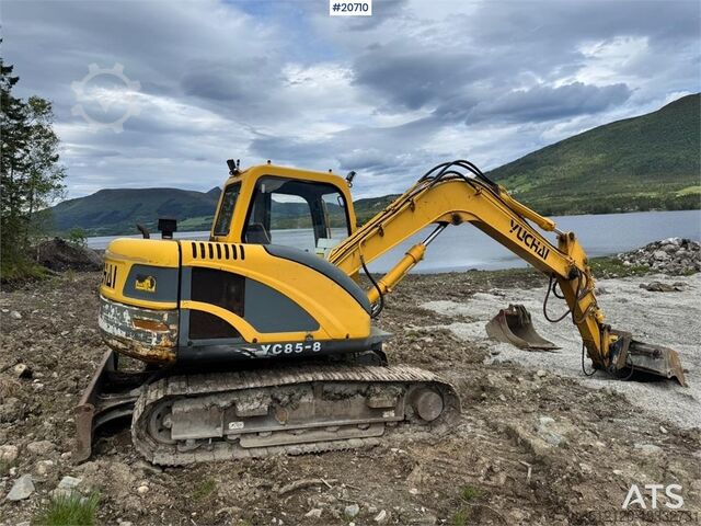 Crawler excavator Yuchai YC85-8 Crawler excavator w/ Bucket. 3200 hours.